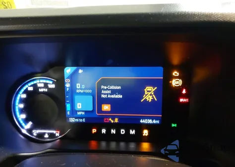 2021 Ford Bronco Outer Banks z USA, uszkodzony, nr VIN 1FMDE5BHXMLB02070